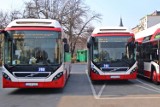 Kierowca PKM Sosnowiec został opluty, bo brakło miejsc w autobusie. W tym czasie pomagał osobie na wózku inwalidzkim 