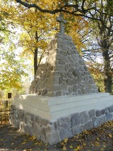 Remonty zabytkowych pomników na nekropoliach w Sławęcinie i Harklowej