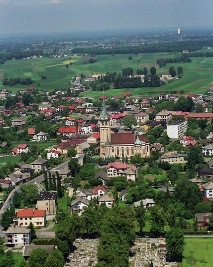 miejsce 7.

Wilamowice w powiecie bielskim - 10,41 km&#178;.

Liczba ludność (2007): 2813