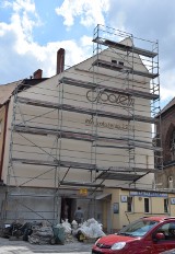 Trwa remont budynku Społem przy ulicy świętego Stanisława 2 w Kaliszu ZDJĘCIA