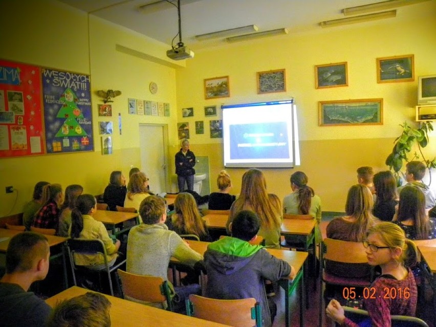Spotkanie ze Strażą Zwierząt "Help Animals" w Gimnazjum w Liskowie