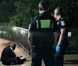 Incydent w parku wypoczynkowym w Częstochowie. Agresywny mężczyzna groził młotkiem