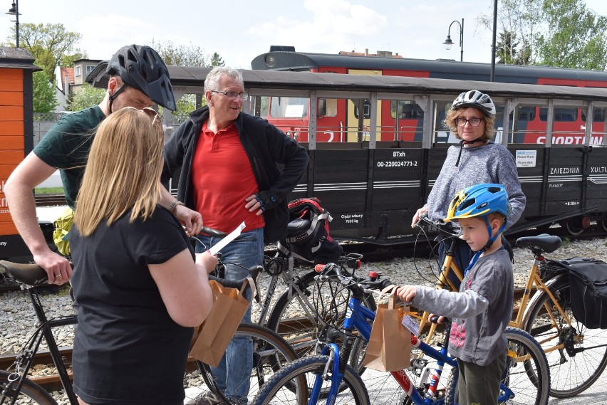 Rajd rowerowy z Biblioteką Publiczną Miasta i Gminy w Pleszewie