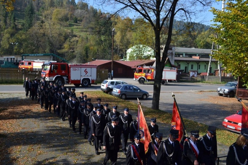 OSP Ujsoły mają nowy samochód [ZDJĘCIA]