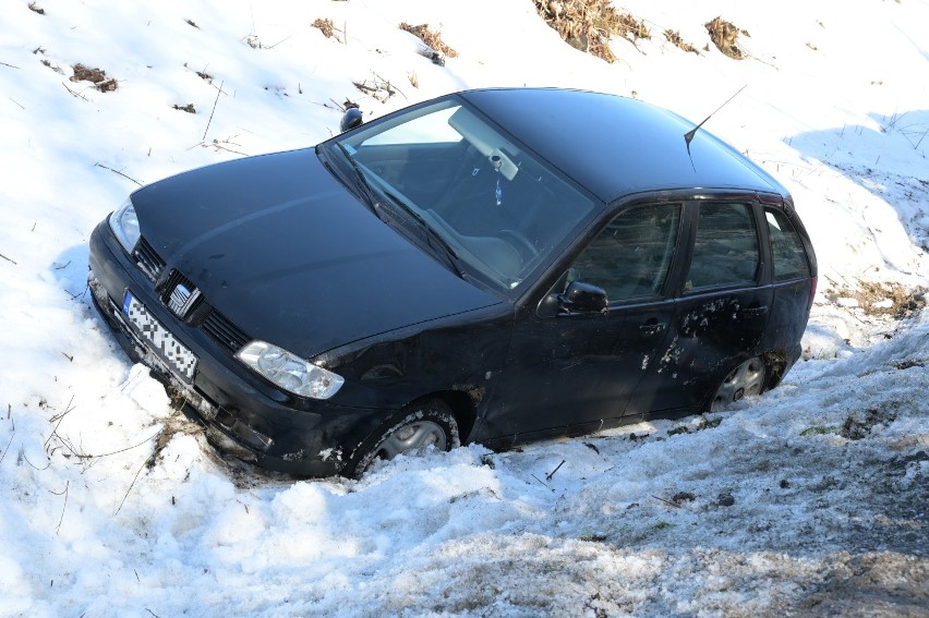 Zderzenie trzech samochodów w Słupskim Młynie pod Grudziądzem