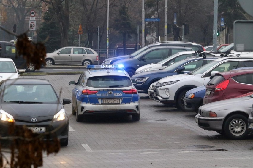 Przekroczenie prędkości o 26-30 km/h - mandat 400 zł.