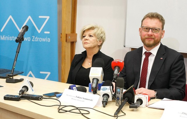 Poseł Alicja Kaczorowska i Łukasz Szumowski, minister zdrowia.