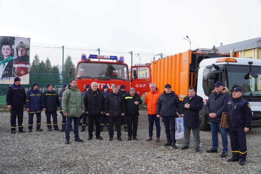 Gmina Łęczyca przekazała drugi wóz ukraińskim strażakom