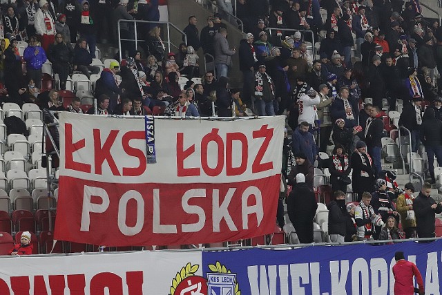 Kibice ŁKS Łódź na meczu z Katowicami