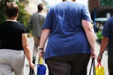 „Zdrowa” otyłość nie istnieje. Skraca życie bardziej, niż dotąd sądzono! Zobacz, kiedy najbardziej zwiększa ryzyko przedwczesnego zgonu