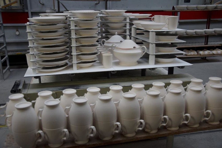 Zwolnienia grupowe w fabryce porcelany w Chodzieży obejmą mniej osób. To efekt współpracy firmy ze związkami