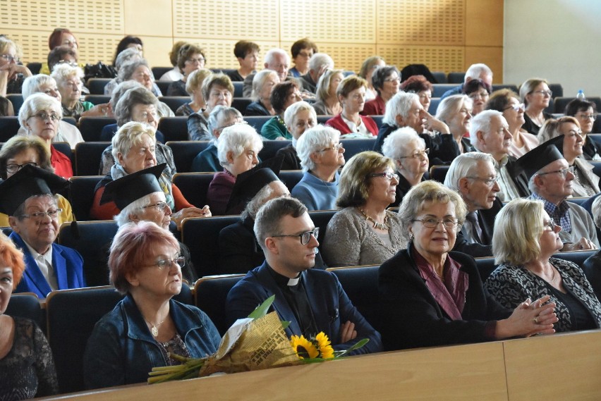Uniwersytet Trzeciego Wieku w Rybniku zainaugurował nowy rok akademicki
