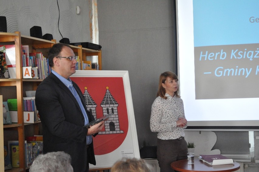 O herbach w ksiąskiej bibliotece z dr. Gerardem Kucharskim....