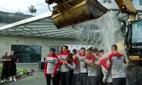 Reprezentacja Polski Przyjęła Wyzwanie Ice Bucket. Woda Prosto Z... Koparki [Wideo]