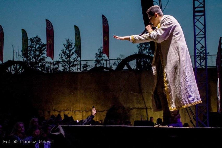 Angelo Ciureja elektryzuje publiczność na swoich koncertach....