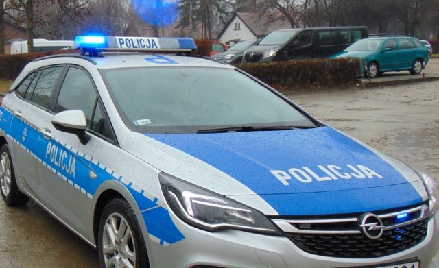 Na jednym z osiedli w Chełmku, w wyniku interwencji policji, zatrzymano 40-latka, mającego pod opieką dwuletnią córkę