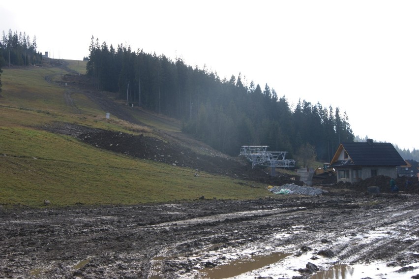 Budowa nowej kolejki na stacji narciarskiej Jurgów „Hawrań"...