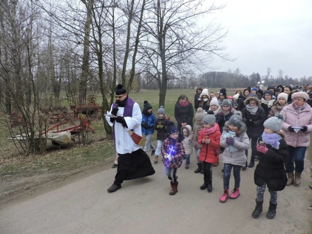 Ks.Adam Zmuda nigdzie się nie wybiera