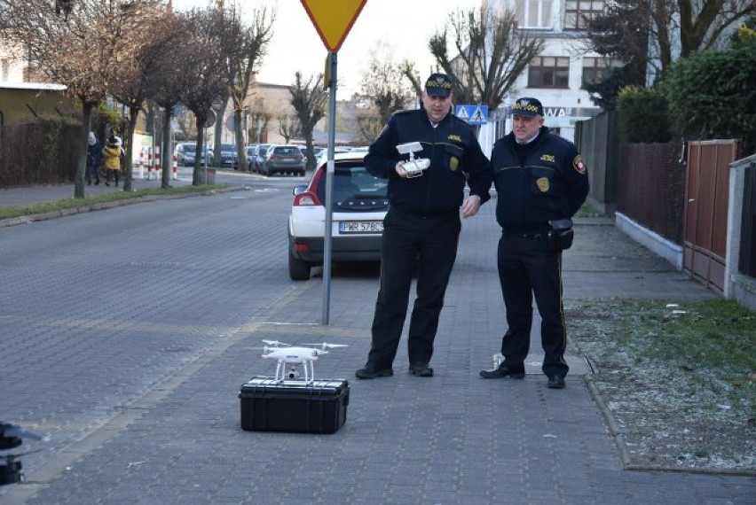 Września: Straż Miejska badała jakość powietrza w naszym mieście przy użyciu specjalistycznego drona