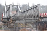 Zabytkowy most w Krośnie Odrzańskim podniesiony. Co dalej? Pytamy wykonawcę - firmę Strabag