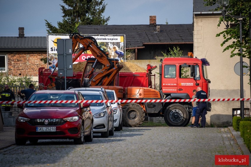 Z trzech budynków mieszkalnych jednorodzinnych, żłobka oraz rynku ewakuowano około 40 osób