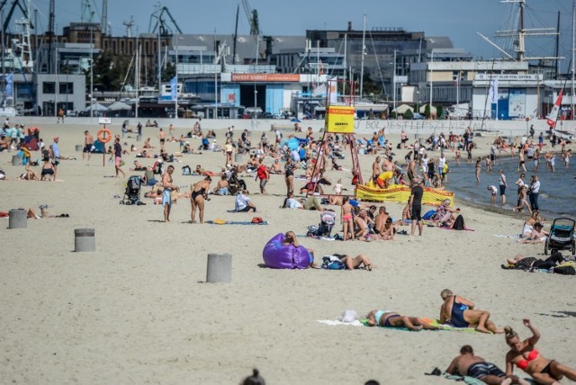 30.08.2020 gdynia
ostatnia niedziela wakacji w gdyni. ludzie na plazy, bulwarze i skwerach
fot. przemek swiderski / polska press / dziennik baltycki