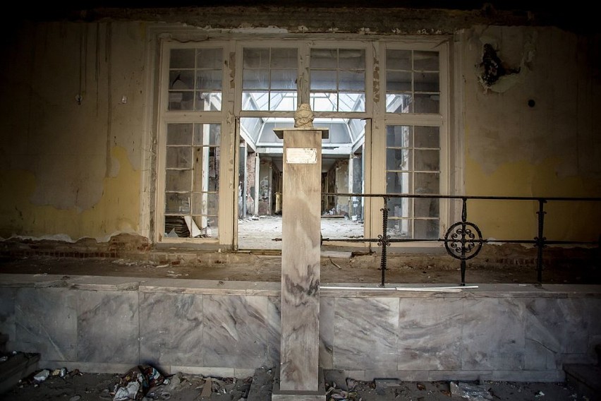 Szczawno-Zdrój: Zobacz wnętrza odbudowywanego po pożarze Zakładu Przyrodoleczniczego (ZDJĘCIA)