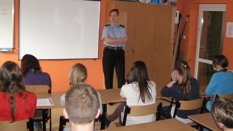 Policjanci z Lęborka spotkali się z młodzieżą z Bukowiny