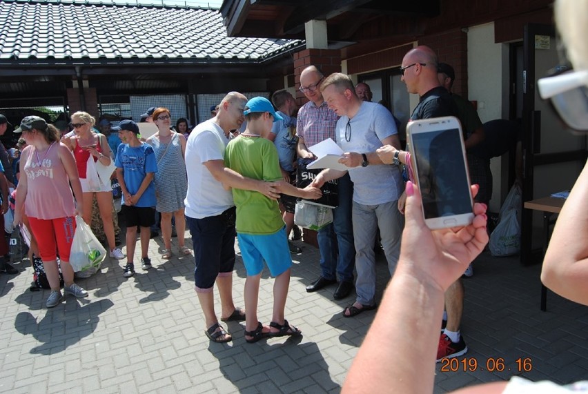 „Piknik nad wodą” w Kraśniku. Za nami zawody wędkarskie dla dzieci i młodzieży niepełnosprawnej (ZDJĘCIA)