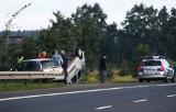 Samochód osobowy zderzył się z ciężarówką na drodze z Lubina do Legnicy