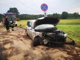 Pięć osób rannych po wypadku w Wadlewie. Samochód dachował na poboczu