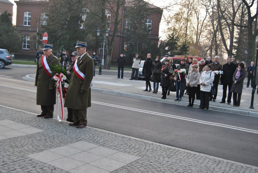 Mieszkańcy Grodziska uczcili pamięć zabitych w Katyniu, Charkowie i Miednoje
