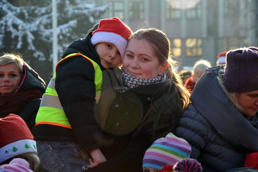 Święta w Słupsku: Zapalili światełka na miejskiej choince [FOTO+FILM]