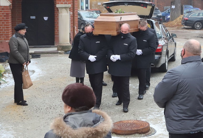 Pogrzeb diakona Karola Dobrasiewicza w Radomiu. Zginął w wypadku koło Starachowic. Żegnali go mieszkańcy, duchowni, przyjaciele (ZDJĘCIA) 