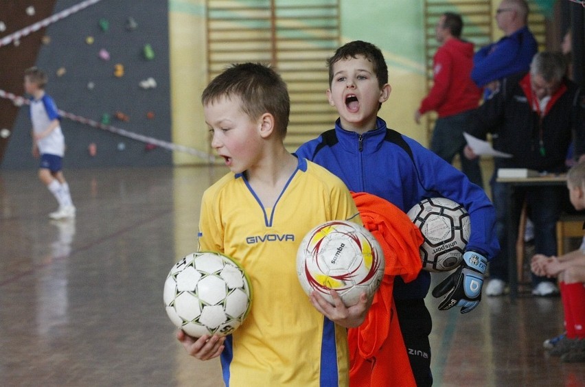 Turniej Zatoki. UKS Zatoka 95 Puck na drugim miejscu w rozgrywkach chłopaków z rocznika 2001