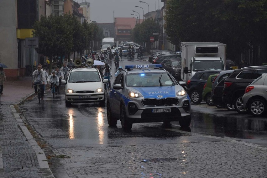 Dzień bez samochodu w Wągrowcu. Kilkadziesiąt osób przejechało ulicami na rowerach. Rozpoczął się Tydzień Zrównoważonego Transportu