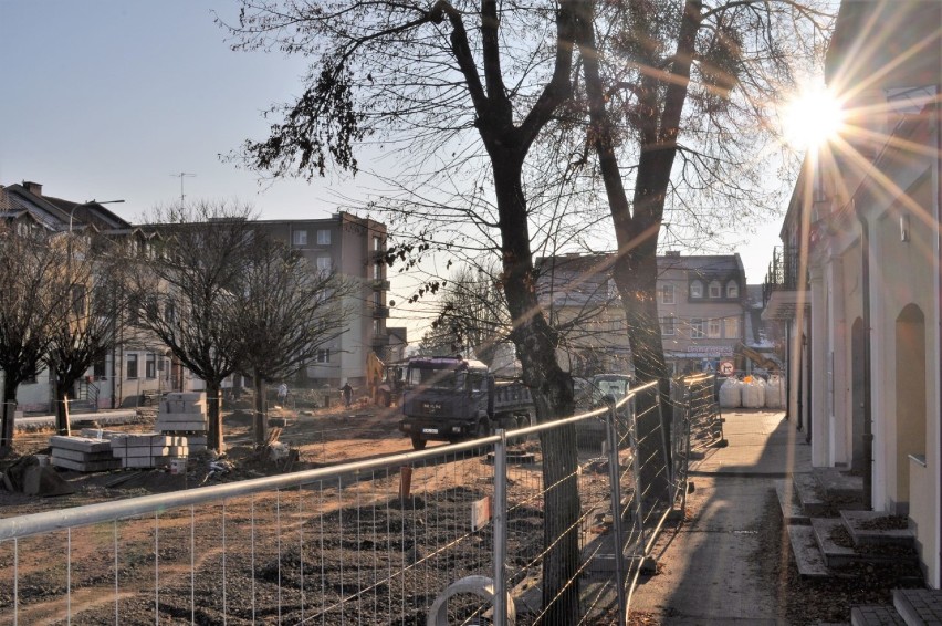 Rewitalizacja zabytkowego centrum Włodawy z kolejnym dofinansowaniem. Zobaczcie jak obecnie wygląda remont 