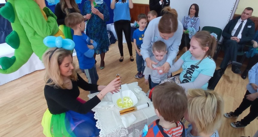 Niezwykłe obchody Światowego Dnia Świadomości Autyzmu zorganizowano w Przedszkolu Publicznym numer 3 w Radomiu. Zobaczcie zdjęcia
