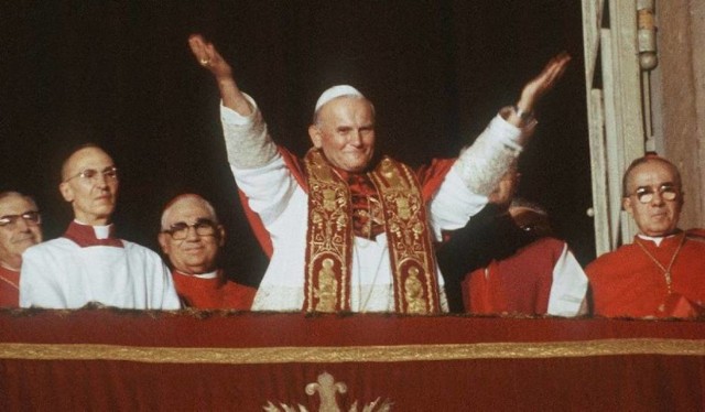 16.10.1978 Papieżem został Polak Karol Wojtyła. Jako Jan Paweł II kierował kościołem do 2005 roku