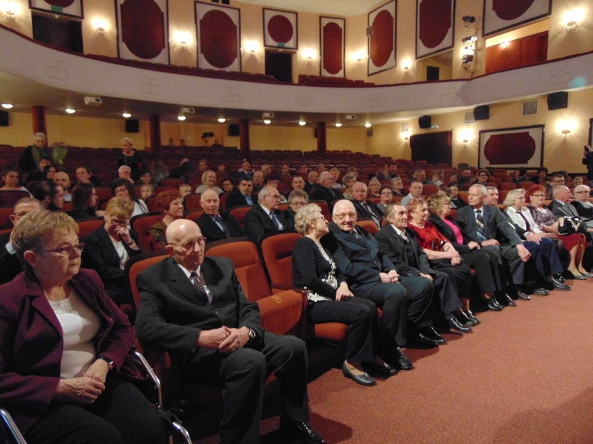 Piła. Jubileusz Złotych i Diamentowych Godów. Uhonorowano małżeństwa z 50 i 60-letnim stażem