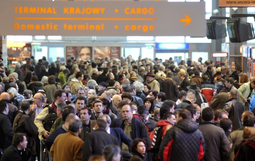 23 stycznia, chaos na lotnisku Balice spowodowany odwołaniem...