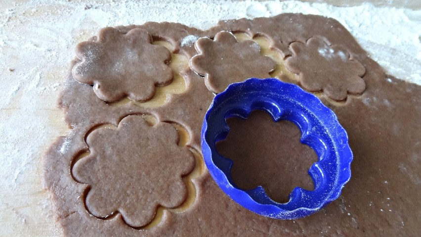 Ciastka z lukrem (PRZEPIS) Kruche, kakaowe ciasteczka na Dzień Dziecka