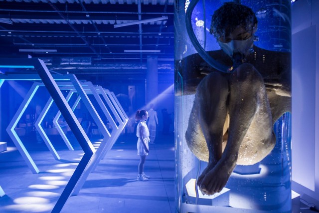 Pawilon Altered Carbon w Warszawie. Niezwykła promocja nowego serialu Netflixa [ZDJĘCIA]