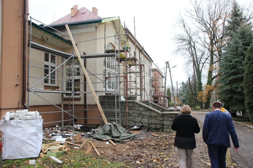 Trwają prace budowlane w Domu Pomocy Społecznej w Popkowicach. Koszt inwestycji to ponad milion złotych