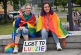 LGBT odpowiada Andrzejowi Dudzie w Pile. Zobaczcie zdjęcia z manifestacji! 