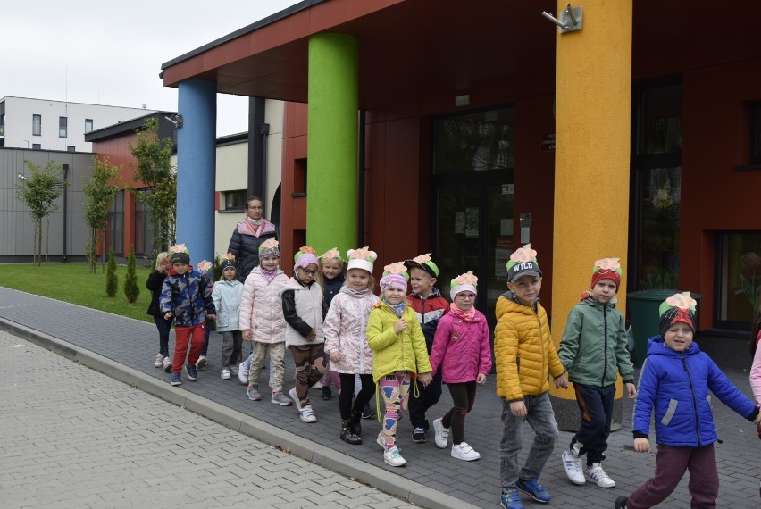 Dzień Przedszkolaka dzieci z „Trójki” uczciły pochodem na Rynek