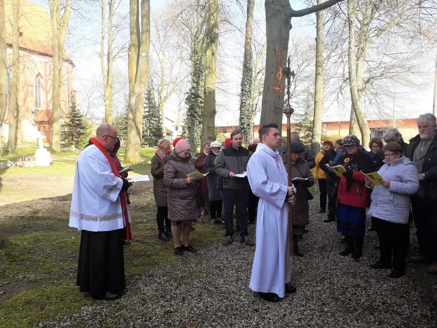 Kaszubska Droga Krzyżowa w Żukowie