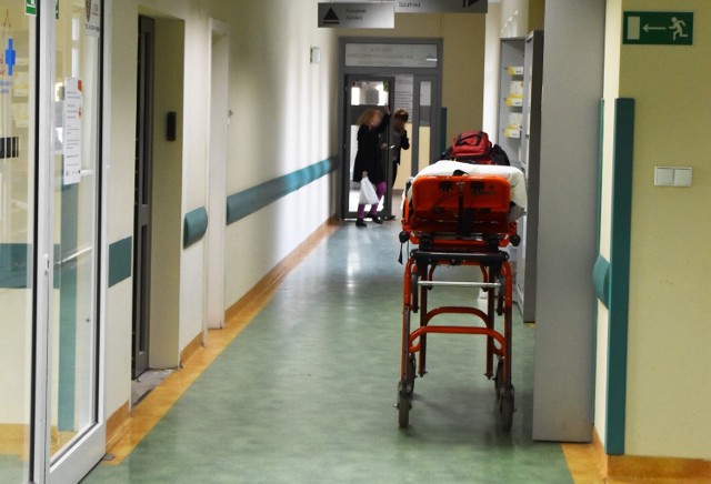 Odwiedziny pacjentów w szpitalu w Śremie wracają od środy 2 marca. Zobaczcie, jakie obwiązują zasady