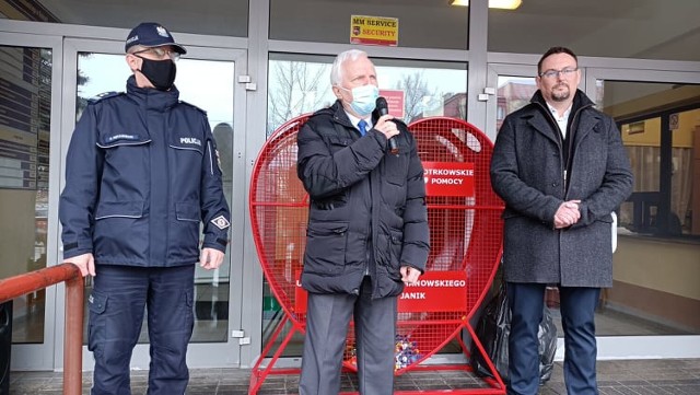 Prof. Prochwicz o powodzie odwołania go z funkcji, zamieszaniu z napisem na sercu przed UJK i usamodzielnieniu uczelni w Piotrkowie