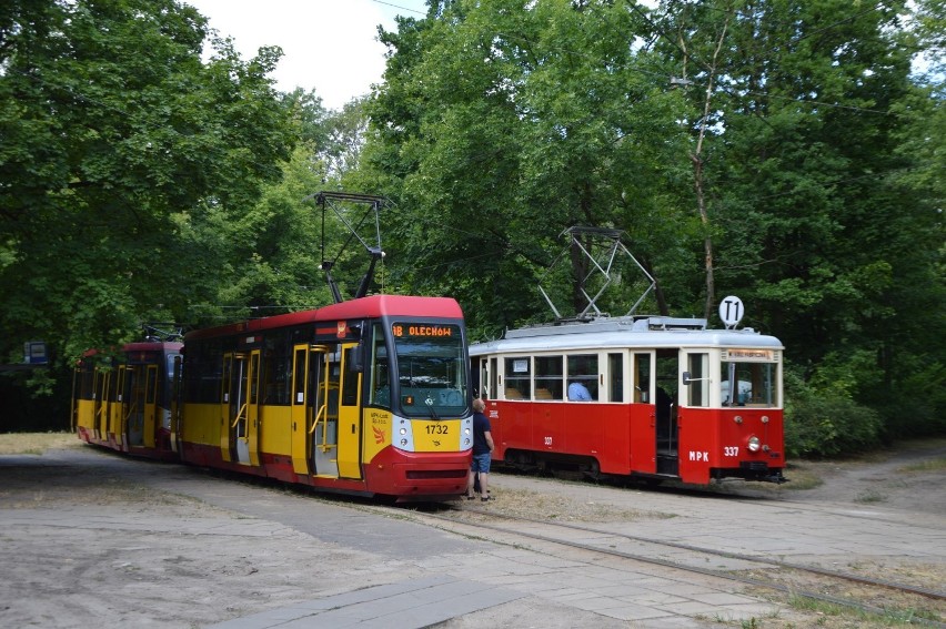 Podróż w stylu retro, czyli zabytkowy tramwaj wyrusza na trasę [Zdjęcia]